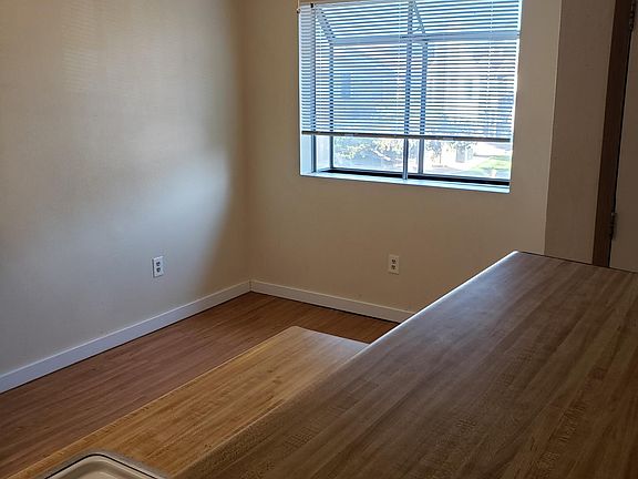 3rd image of 4640 Brandonkane Ln APT D