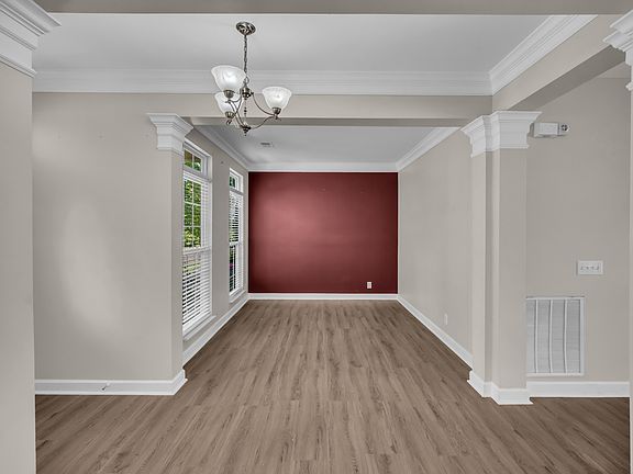 5th image of 1033 Wyntergrace Farm Rd