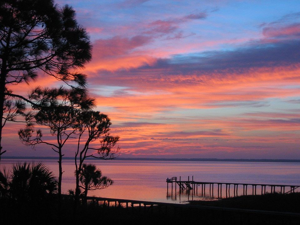 A typical bay sunrise