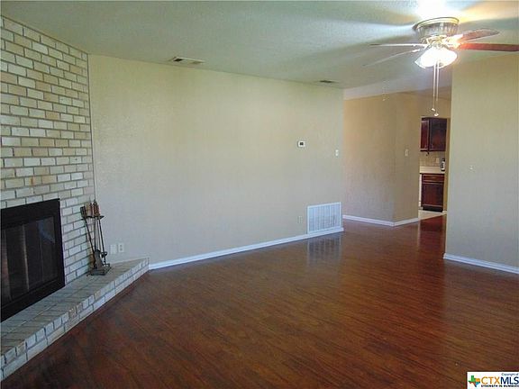 3rd image of 2102 Sherman Dr