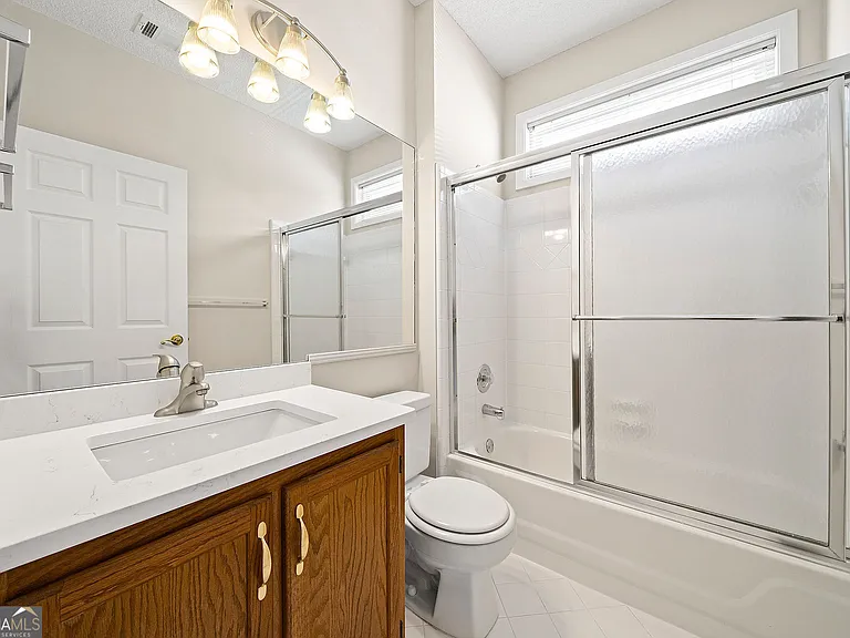 1221 Pinehurst Dr — Photo 5