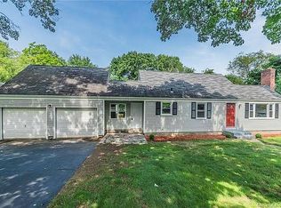 26 Greenlawn St, East Hartford, CT 06108