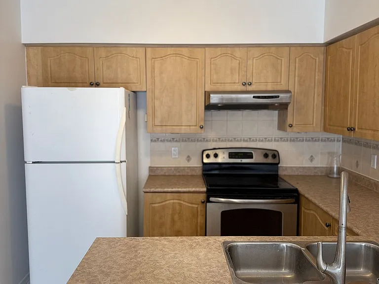1496 Victoria Park Ave #238 — Photo 2