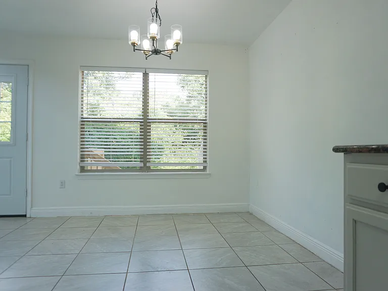 127 Bronze Cir — Photo 12