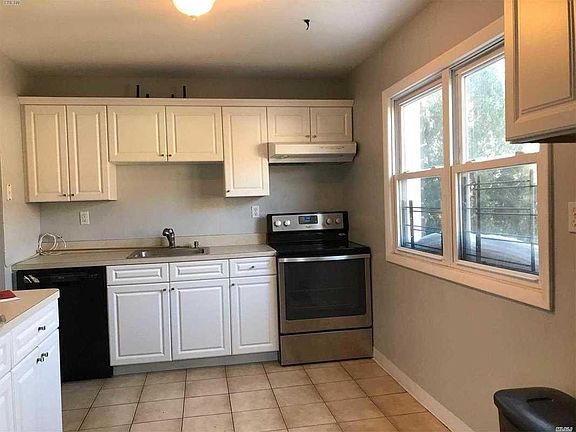 5th image of 21401 Waters Edge Dr Fl 3