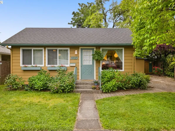 9920 SE Ellis St, Portland, OR 97266