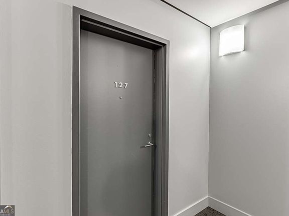 4th image of 845 Spring St NW Unit 127