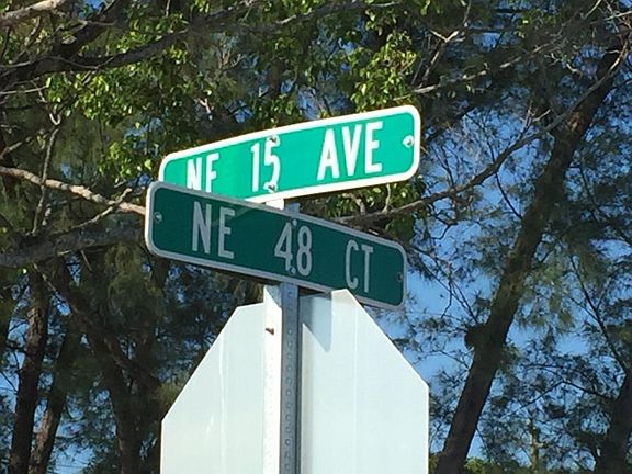 5th image of 4853 NE 15th Ave