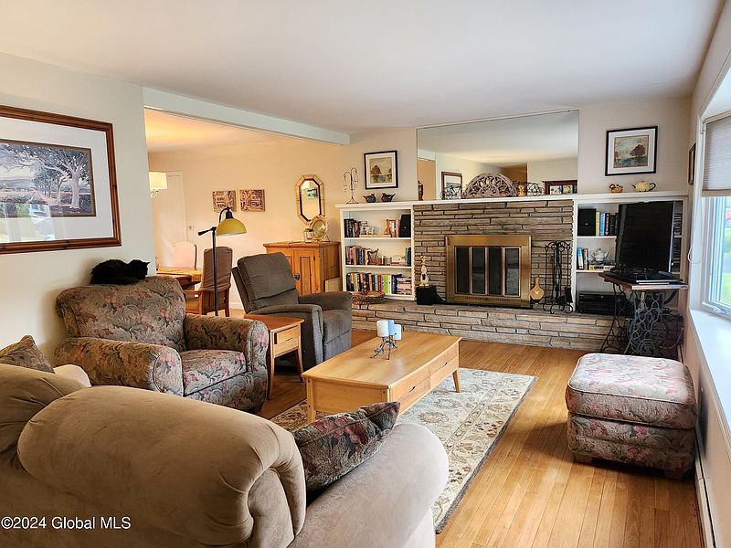 5th image of 7 Buena Vista Avenue