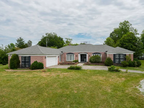 10451 Madonna Dr, Alexandria, KY 41001