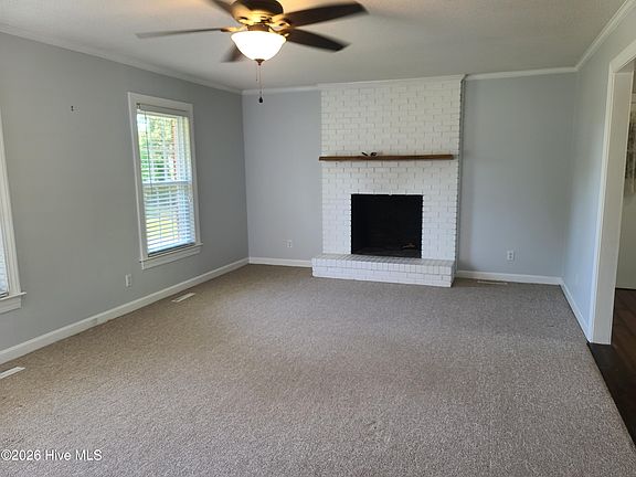 5th image of 1932 Hullwood Dr