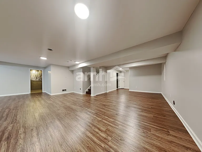 5212 Man O War Dr — Photo 23