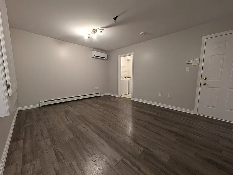 14 Stone Hill Pl — Photo 22