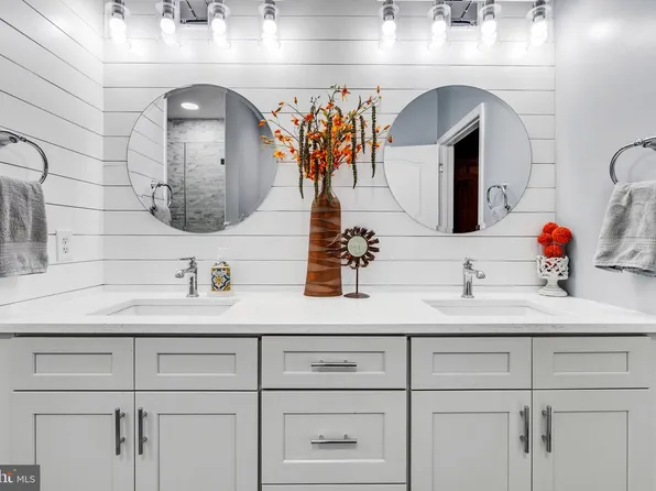 1641 Ladue Ct APT 402, Woodbridge, VA 22192