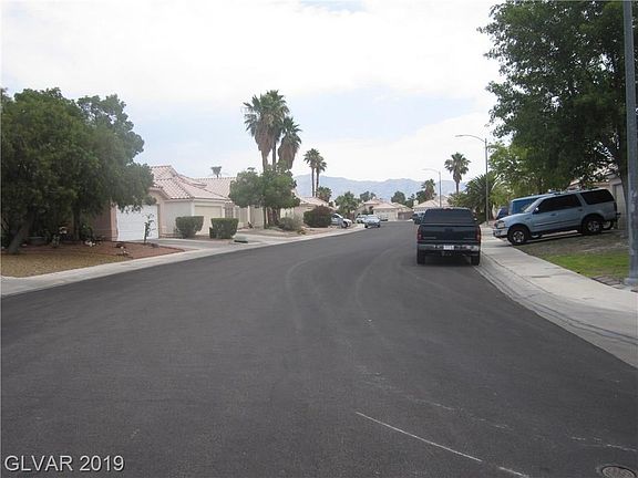 3rd image of 4421 Rodman Dr