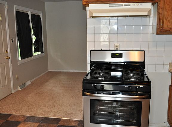 3rd image of 14216 Page Ave