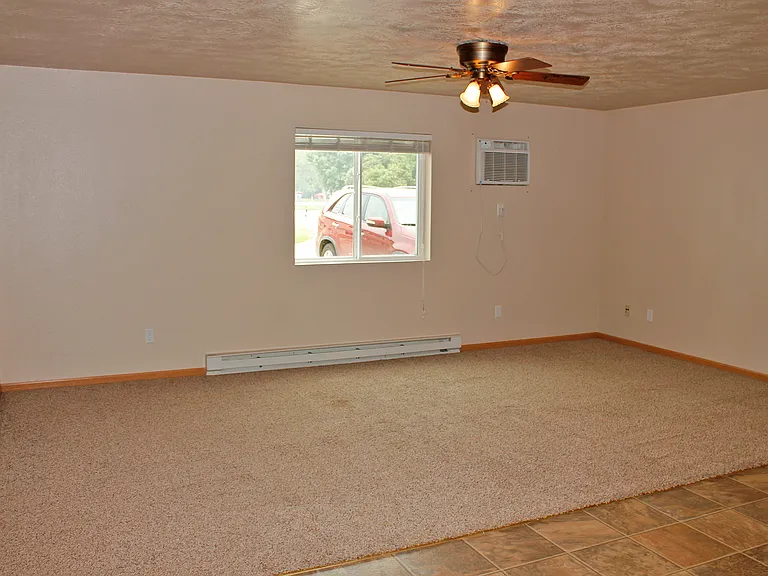 North Prairie Apartments — Photo 5
