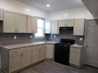 28 Stuyvesant Ave #1, Newark, NJ 07106