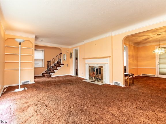 4th image of 4489 Silsby Rd