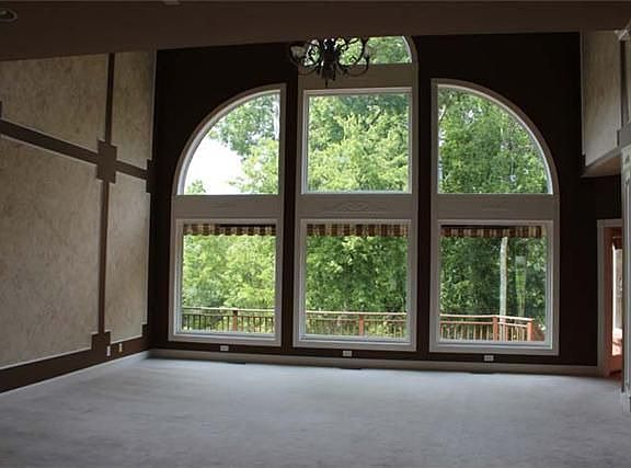 4th image of 2150 Queens Bluff Way