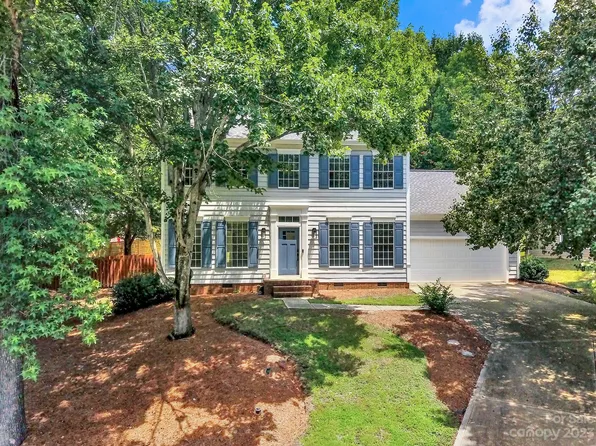 14305 Blue Granite Rd, Pineville, NC 28134