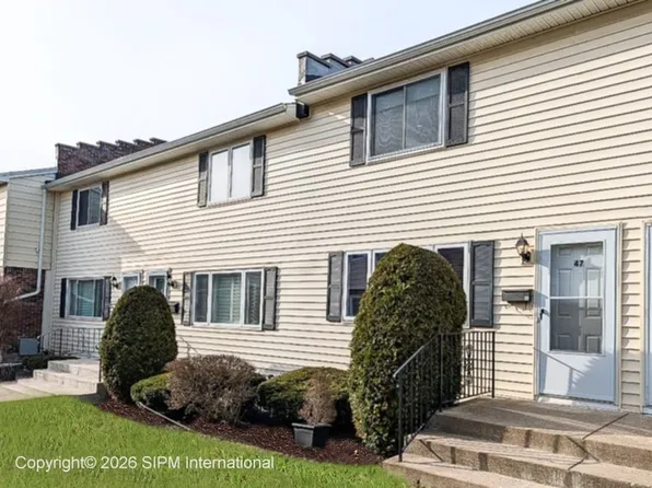 47 Stoneledge Ct, Buffalo, NY 14221