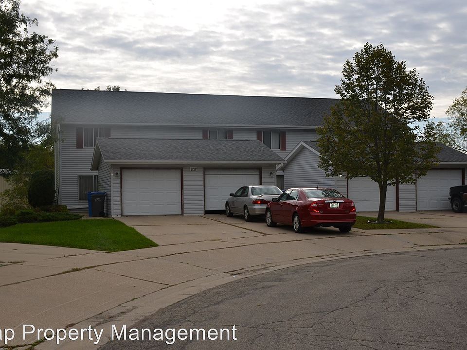 2nd image of 203 Sunnyfield Ct APT B