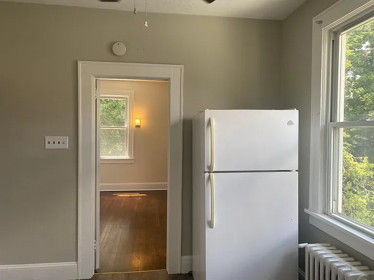 322 Cedar Ave #2 — Photo 6