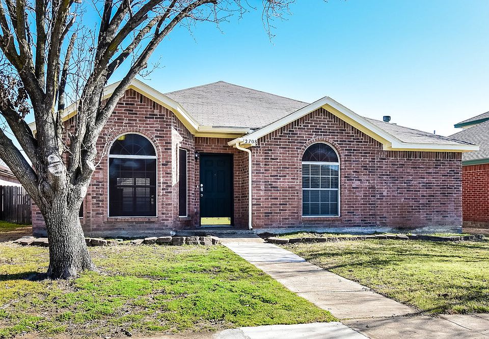 1st image of 2708 Hidden Springs Dr