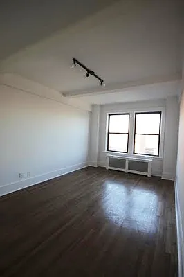 Rented by (Legacy) NY Quality Living Uptown | media 7
