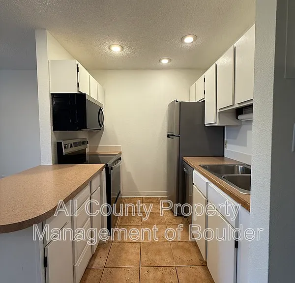 3000 Colorado Ave #B-206 — Photo 5
