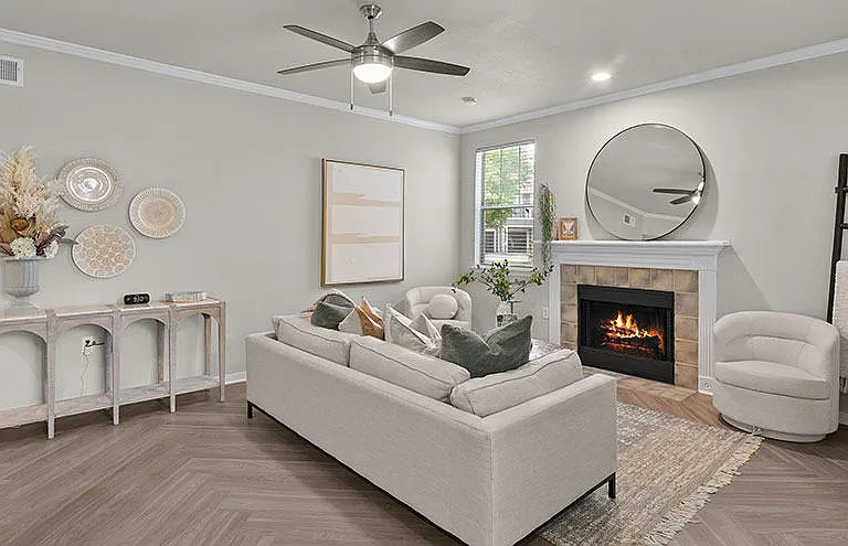 Bala Woods at Kingwood Apartments — Photo 27