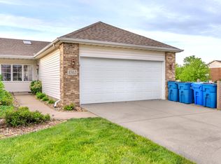 1742 Dogwood Dr, Crown Point, IN 46307