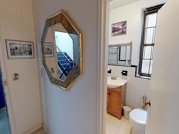 5th image of 352 W 56th St APT 5D