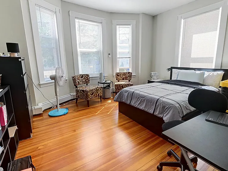 108A Central St — Photo 2