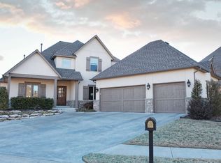 8670 E 104th Pl, Tulsa, OK 74133