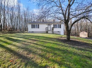 26 Ridgewood Ln, Templeton, MA 01468
