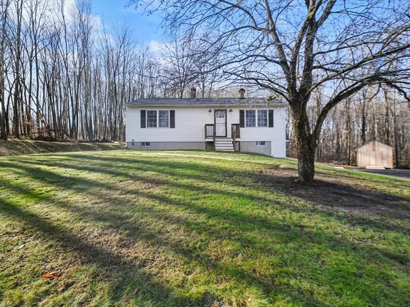 26 Ridgewood Ln, Templeton, MA 01468