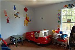 4th image of 2914 Meadowhill Dr