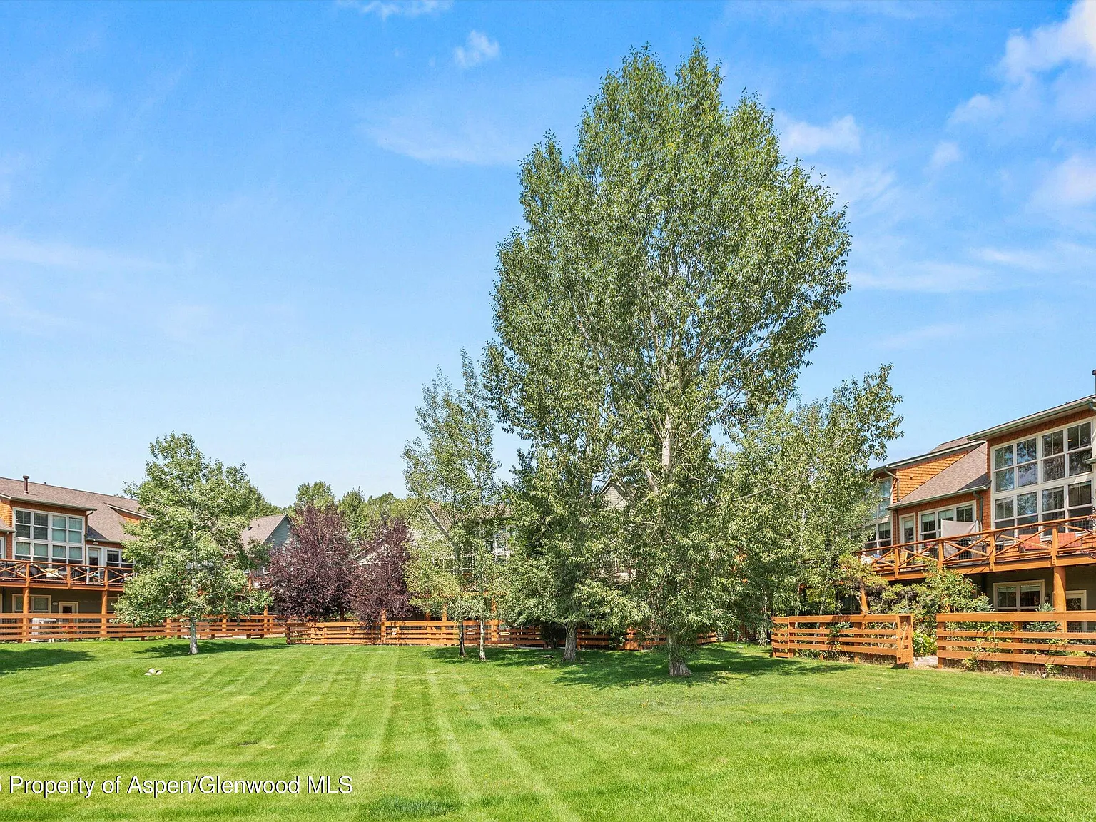 3 bed, 2.5 bath, 1851 sqft, $7,000 — Photo 4