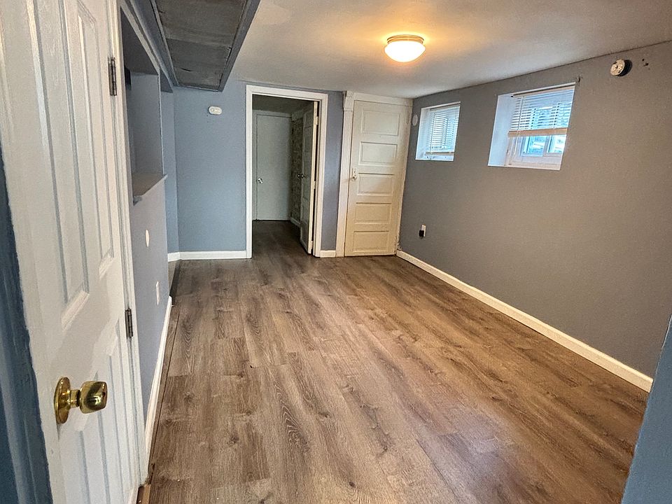 1st image of 15 Ridgehurst Rd Floor Basement