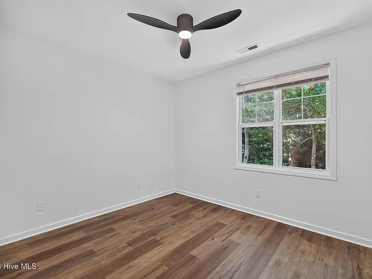 993 Downey Branch Ln — Photo 14