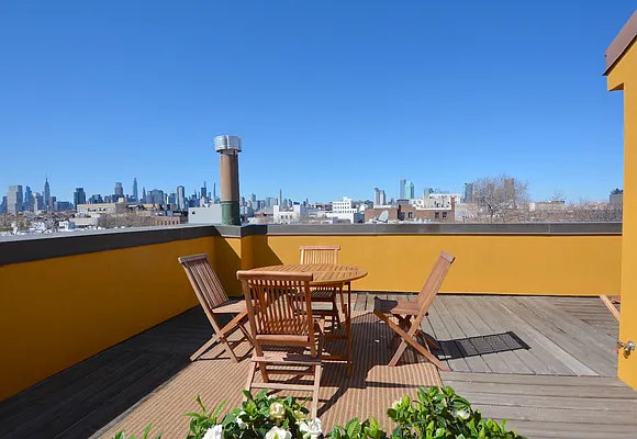 Sold by Compass | media 1