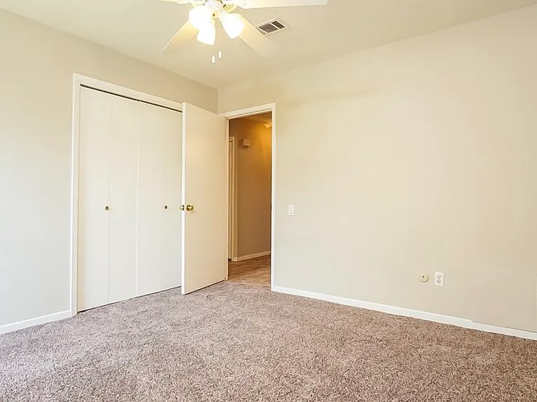 10650 Bexley Dr — Photo 14