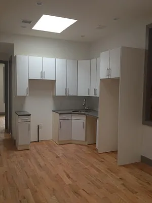 Rented by Full Time Management | media 4