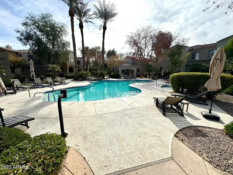 2330 E Huntington Dr #103 — Photo 18