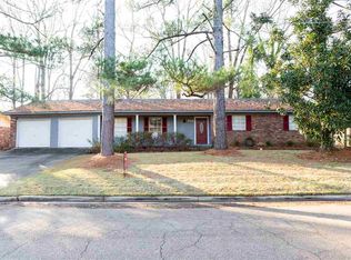 902 Live Oak Dr, Clinton, MS 39056