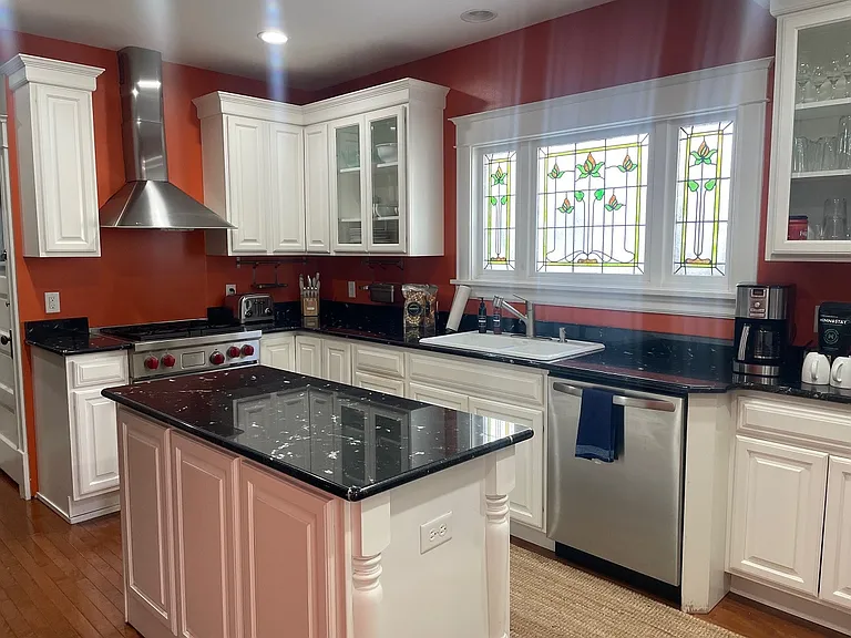 4453 York Ave S — Photo 22