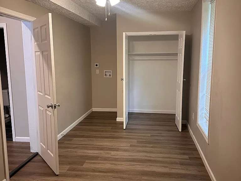 2710 Taylor Blvd #1 — Photo 5