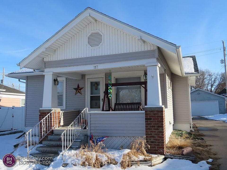 1st image of 117 W 14th St